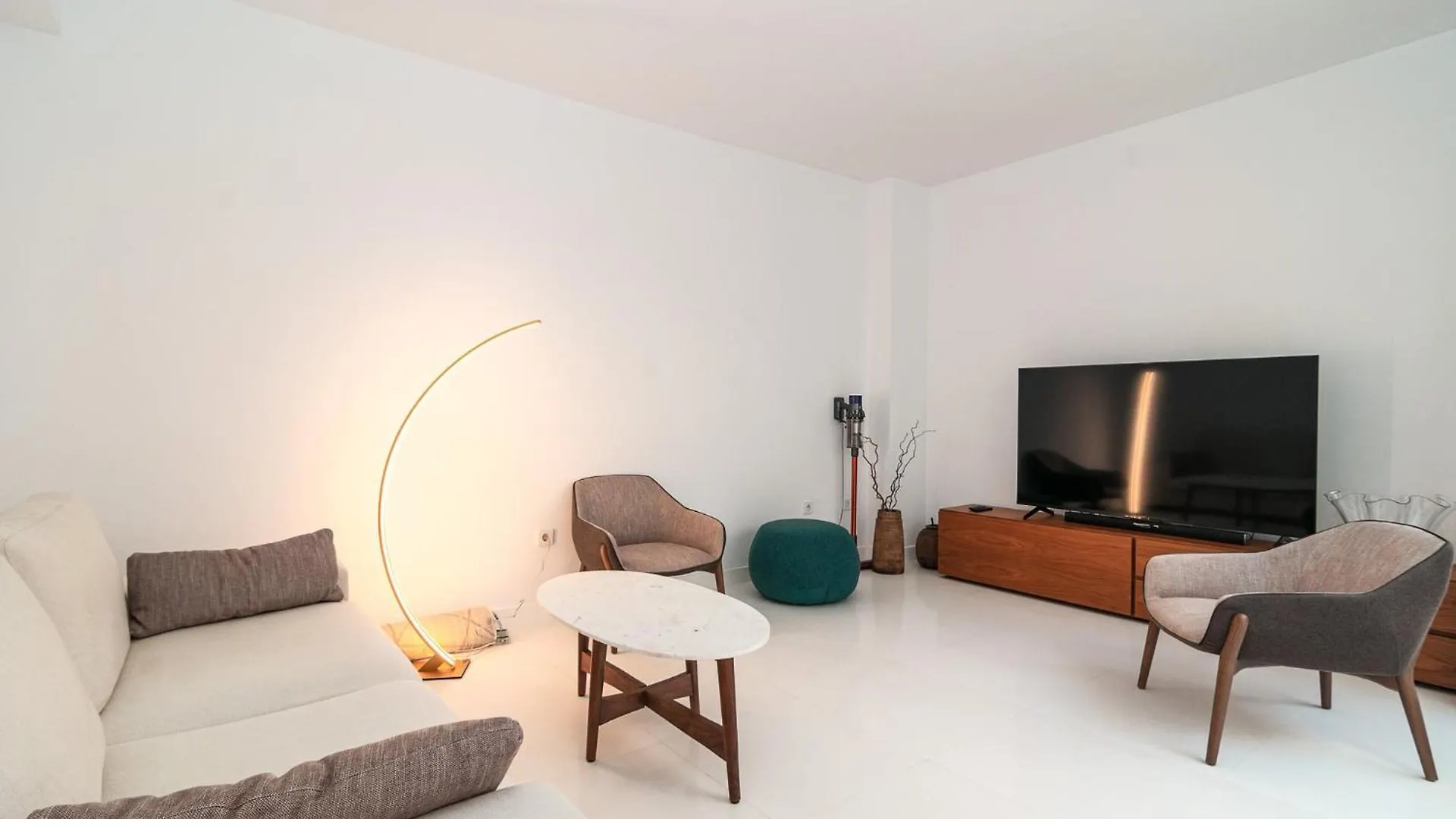 Luxurious Apartment In Terrazas Del Duque location